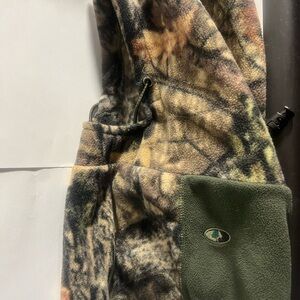 Gently Used Mossy Oak Camouflage Face Mask with Green Accent